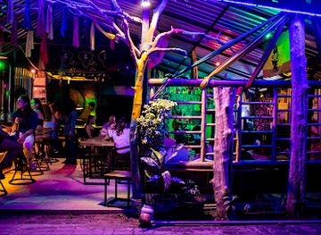 thailand/krabi/ao-nang/bar/jamaica-bar