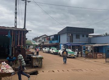 gabon/ogooue-ivindo-province/bar/democratie-bar