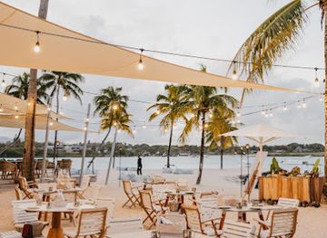 mauritius/ile-aux-cerfs/bar/lazy-fish