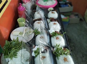 indonesia/maluku-islands/bar/rm-teras-kota-desa-selamon