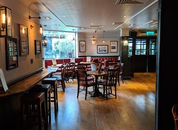 united-kingdom/london/south-bank/bar/doggett-s-coat-and-badge