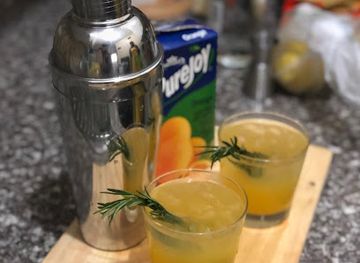 zambia/southern-province/bar/cocktail-cafe-zm