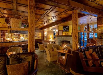 switzerland/zermatt/bar/chami-bar-fire-place