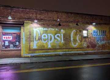 north-carolina/greensboro/old-irving-park/bar/college-hill-sundries