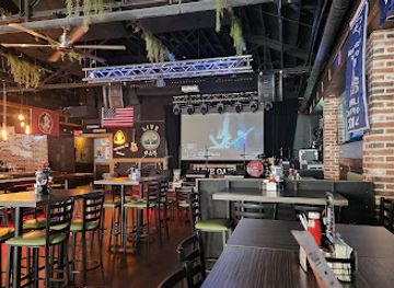 tennessee/nashville/music-row/bar/live-oak