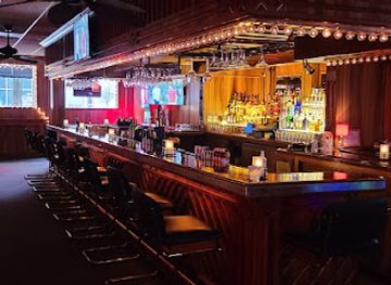 wisconsin/green-bay/bar/cstreet