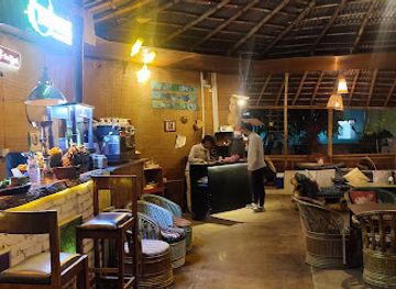 nepal/gandaki-province/bar/bamboo-bar-cafe
