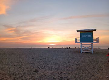 france/normandy-beaches/bar/sunset-beach