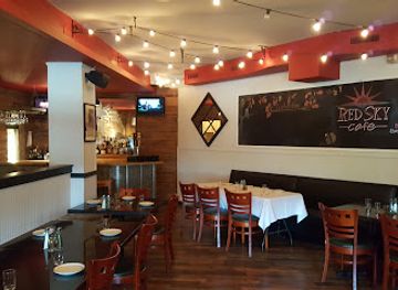 north-carolina/inner-banks/bar/red-sky-casual-dining-cocktails