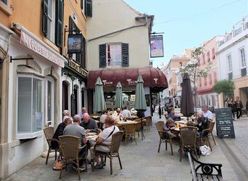 gibraltar/catalan-bay/bar/the-royal-calpe