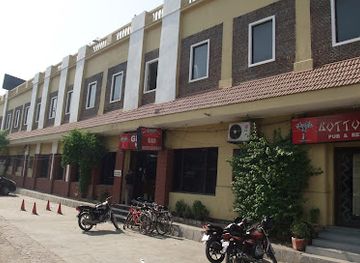 india/amritsar/golden-temple-complex/bar/bottoms-up