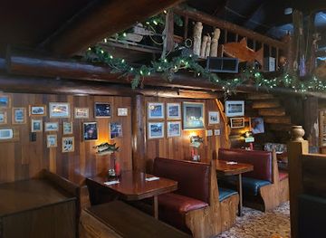 oregon/mount-hood-national-forest/bar/zigzag-inn