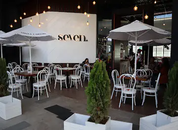 Seven Lounge Bar