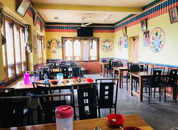 bhutan/punakha/bar/phendey-restaurant-bar