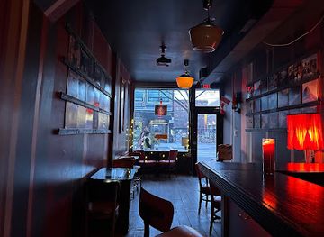 canada/central-canada/bar/motel-bar