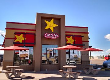 arizona/petrified-forest-national-park/bar/carl-s-jr