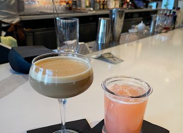 texas/fort-worth/bar/refinery-714