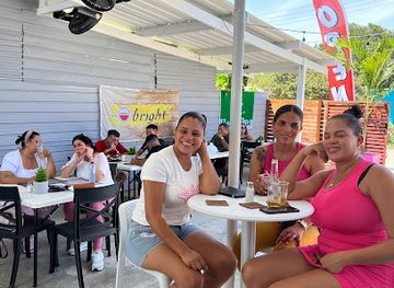 curacao/caracas-bay/bar/dushi-sanjuanera