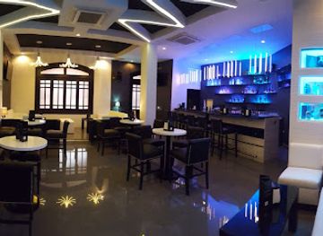 el-salvador/san-miguel/bar/black-and-white-bar-lounge