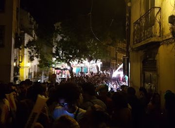 portugal/lisbon/alfama/bar/tasca-do-sr-matos