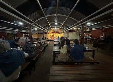 australia/uluru-kata-tjuta-national-park/bar/outback-bbq-bar