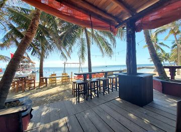 belize/belize-barrier-reef/bar/the-dive-bar