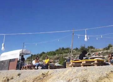 lebanon/chouf-district/bar/sunbeat