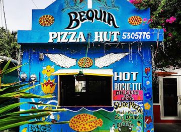 saint-vincent-and-the-grenadines/union-island/bar/the-local