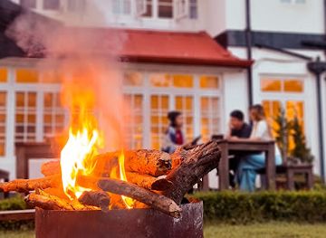 myanmar-burma/kalaw/bar/sisson-s-restaurant-heritage-bar