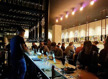 italy/genoa/bar/scurreria-beer-bagel