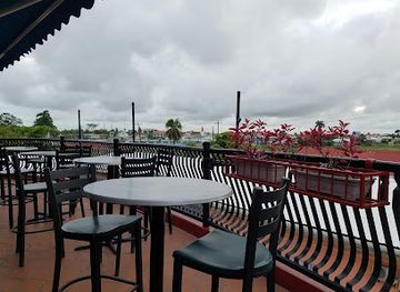 guyana/kanuku-mountains/bar/j-r-burger