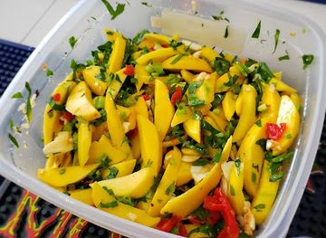 trinidad-and-tobago/asa-wright-nature-centre/bar/sylvester-bar