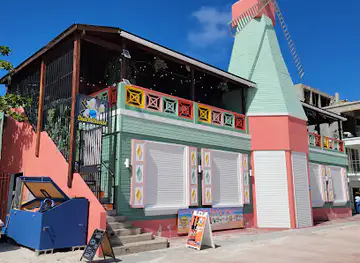 Dutch Blonde Beach Bar & Restaurant