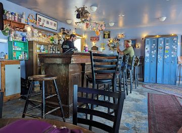 maine/washington-county/bar/ole-hookers-bar