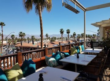 california/palm-desert/bar/tommy-bahama-restaurant-bar-store