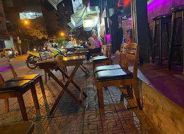 vietnam/nha-trang/bar/connect-pub
