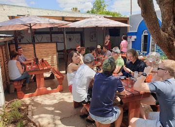 south-africa/little-karoo/bar/zamani-grill-calitzdorp-home-to-the-smallest-bar