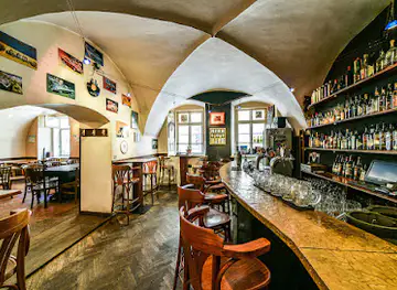 NAPA bar and gallery