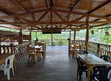 ecuador/napo-region/bar/manioc