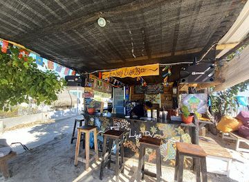 indonesia/gili-islands/bar/enjoy-life-bar