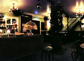 iceland/reykjavik/vesturbar/bar/kaffibarinn