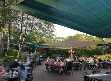 ohio/punderson-state-park/bar/chesterland-tavern