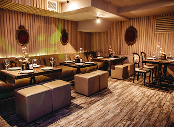 moldova/nistru-river/bar/karaoke-home-club