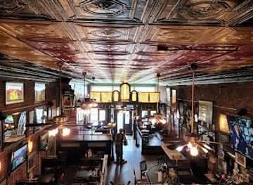 west-virginia/monongahela-national-forest/bar/foster-s-main-street-tavern