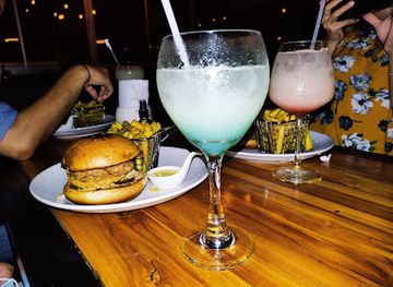 honduras/san-pedro-sula/bar/morena