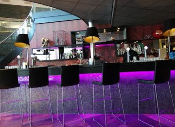 netherlands/rijnmond/bar/cocktailbar-on-the-rocks