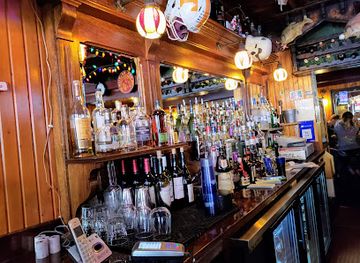 michigan/saugatuck/bar/wally-s-bar-grill