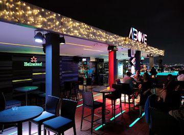 vietnam/south-central-coast/bar/above-bar