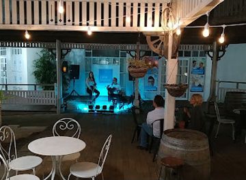 australia/great-barrier-reef/bar/the-conservatory-bar