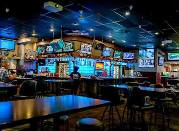 Halftime Sports Bar & Casino